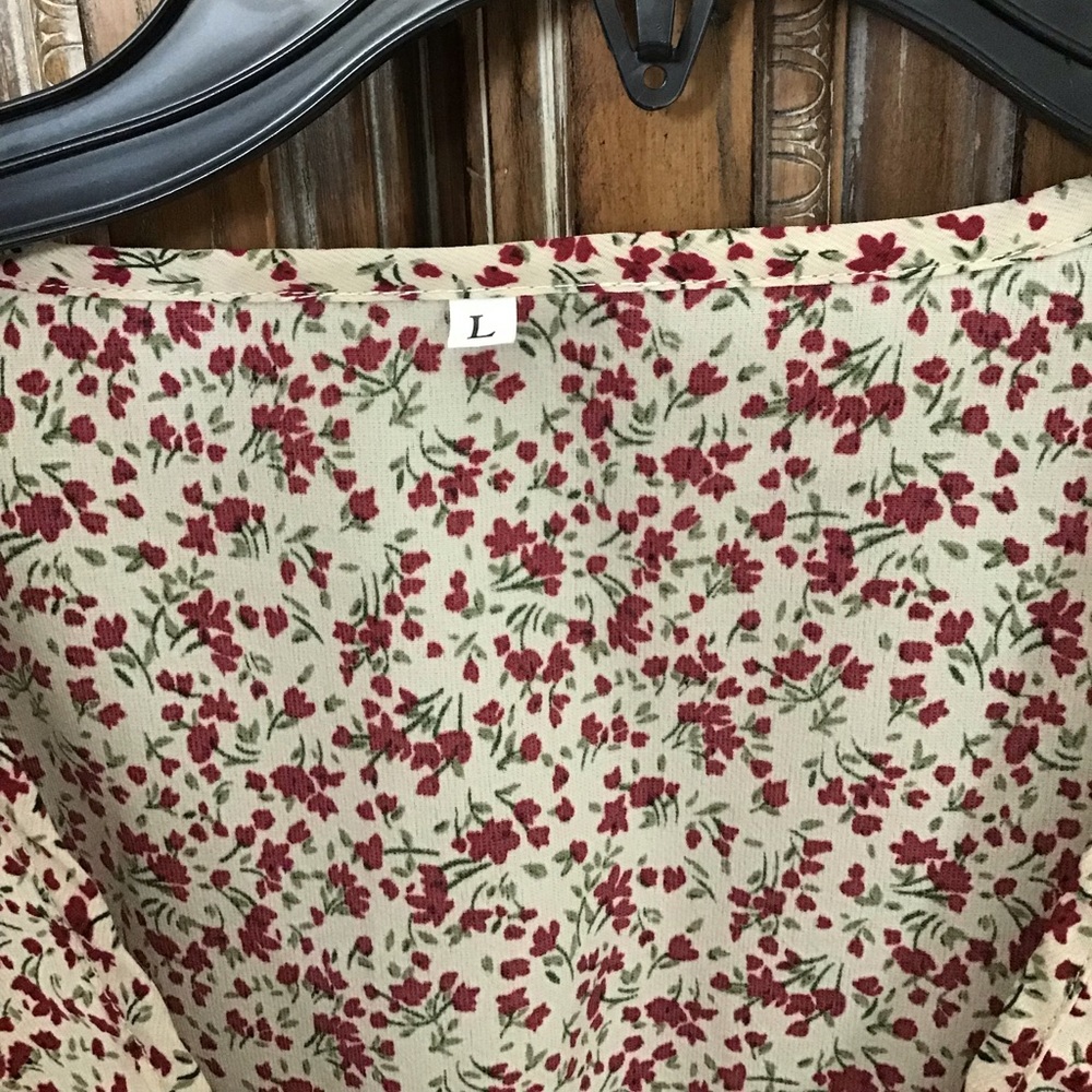 Floral Top - Picture 3 of 10
